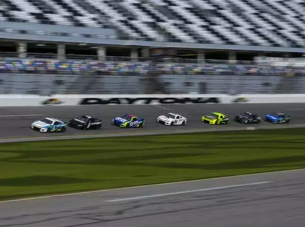 Erik Jones, William Byron, Daniel Hemric Titel-Bild zur News: Erik Jones, William Byron, Daniel Hemric