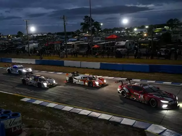 12h Sebring 2021, Kurve 7, Turn 7 Titel-Bild zur News: 12h Sebring 2021, Kurve 7, Turn 7