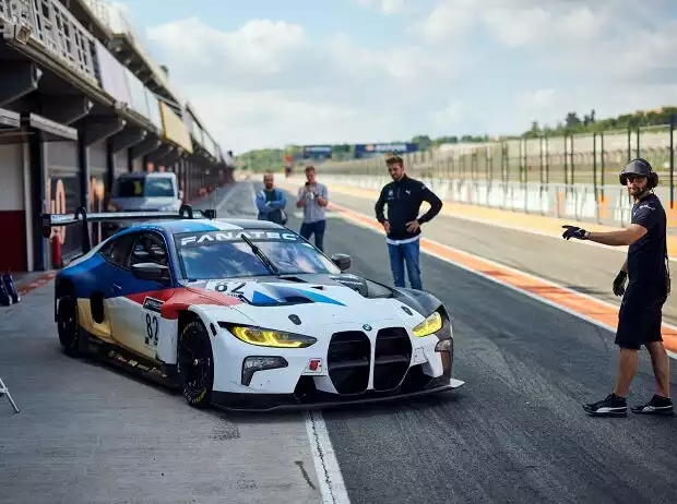 Der neue BMW M4 GT3 bei Testfahrten in Valencia auf dem Circuit Ricardo Tormo Titel-Bild zur News: Der neue BMW M4 GT3 bei Testfahrten in Valencia auf dem Circuit Ricardo Tormo
