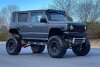 Dieser Suzuki Jimny wurde zum fünftürigen Mini-Monstertruck