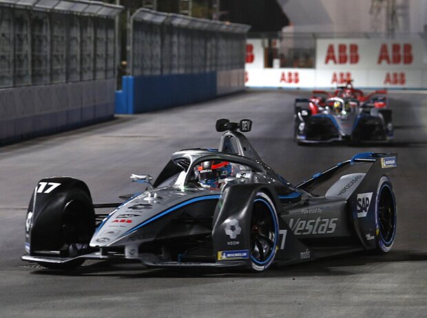 Titel-Bild zur News: Nyck de Vries Training der Formel E 2022 in Riad