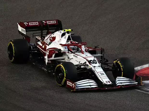 Antonio Giovinazzi (Alfa Romeo) beim Formel-1-Rennen in Abu Dhabi 2021 Titel-Bild zur News: Antonio Giovinazzi (Alfa Romeo) beim Formel-1-Rennen in Abu Dhabi 2021