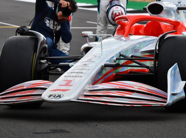 Titel-Bild zur News: Prototyp des Formel-1-Autos für 2022