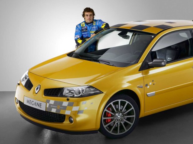 Fernando Alonso und der Renault Megane R.S.