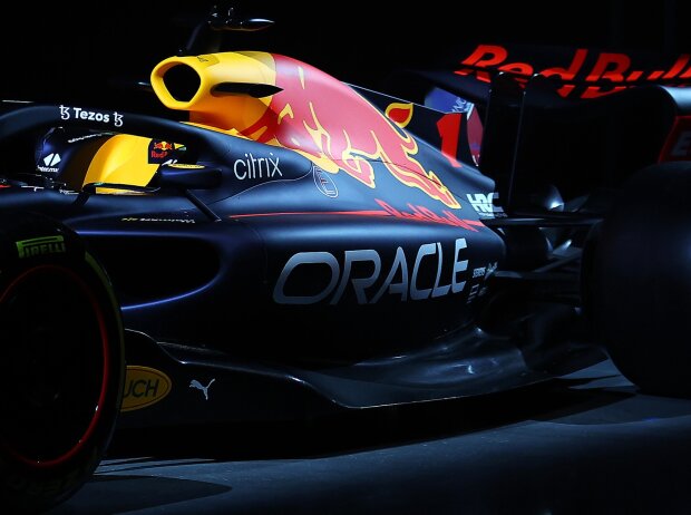 Titel-Bild zur News: Red Bull RB18 mit Oracle-Branding