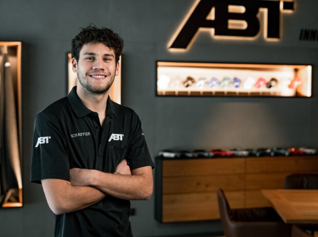 Ricardo Feller steigt 2022 beim Abt-Team in die DTM ein und fährt einen Audi R8 LMS GT3 Evo II Ricardo Feller steigt 2022 beim Abt-Team in die DTM ein und fährt einen Audi R8 LMS GT3 Evo II