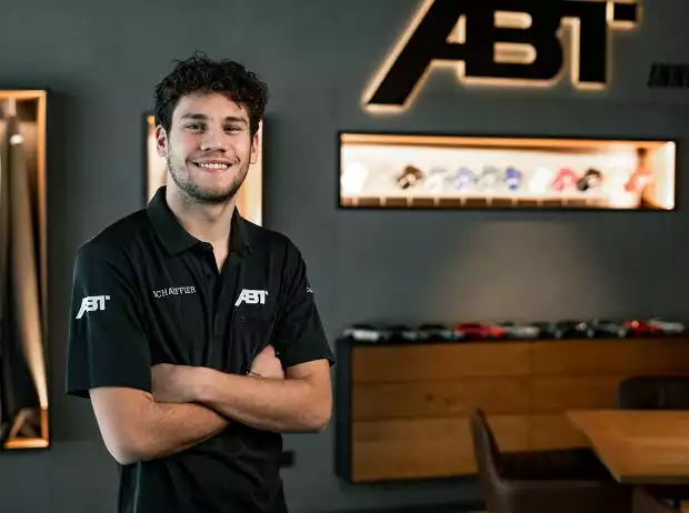 Titel-Bild zur News: Ricardo Feller steigt 2022 beim Abt-Team in die DTM ein und fährt einen Audi R8 LMS GT3 Evo II