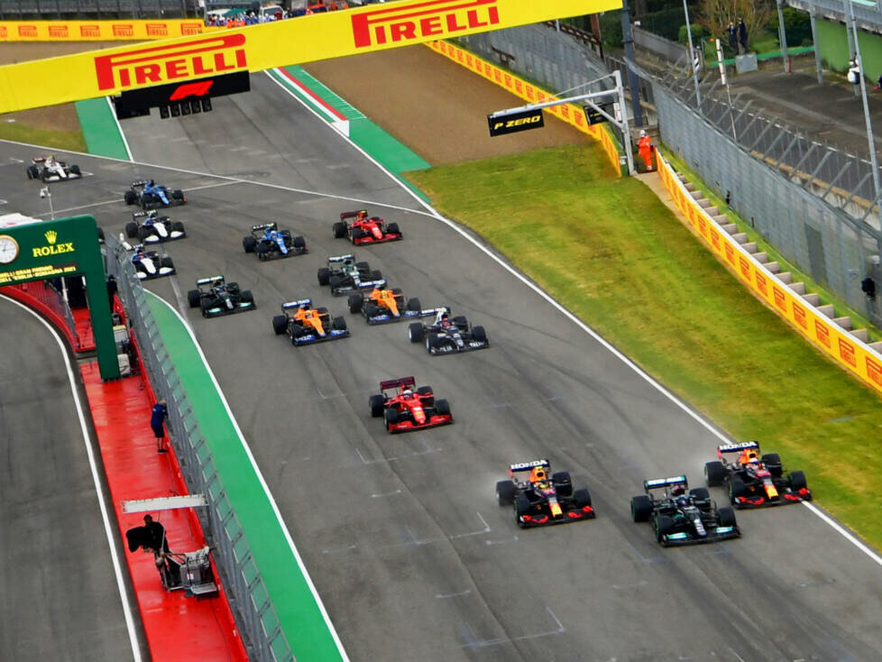 Lewis Hamilton, Max Verstappen, Sergio Perez