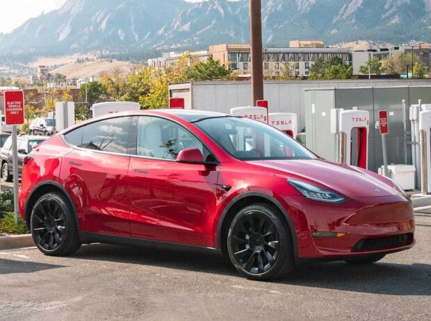 Tesla Supercharger Tesla Supercharger