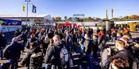 Fans im Fahrerlager des ADAC GT Masters