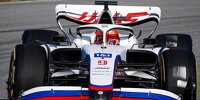 Bild zum Inhalt: Mit echtem Auto: Haas absolviert Shakedown in Barcelona