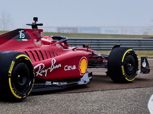 Titel-Bild zur News: Charles Leclerc im Ferrari F1-75 beim Shakedown in Fiorano vor der Formel-1-Saison 2022