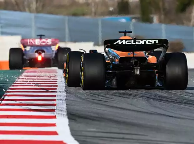 Lando Norris (McLaren MCL36) bei den Formel-1-Testfahrten in Barcelona 2022 Titel-Bild zur News: Lando Norris (McLaren MCL36) bei den Formel-1-Testfahrten in Barcelona 2022