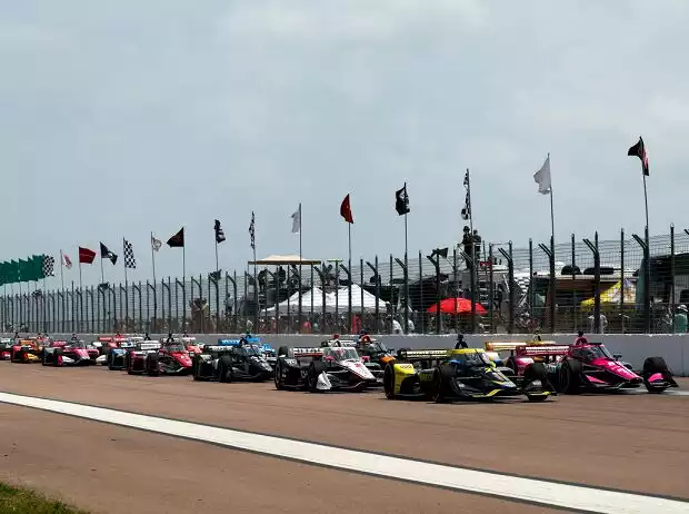 Start zum IndyCar-Rennen in St. Petersburg 2021 Titel-Bild zur News: Start zum IndyCar-Rennen in St. Petersburg 2021