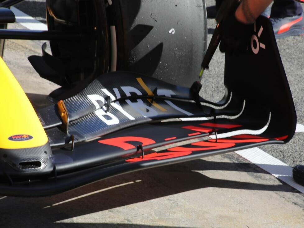 Der Frontflügel am Red Bull RB18 für die Formel-1-Saison 2022