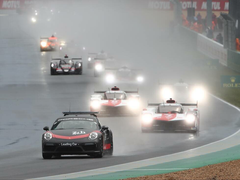 24h Le Mans 2021, Start hinter dem Safety-Car