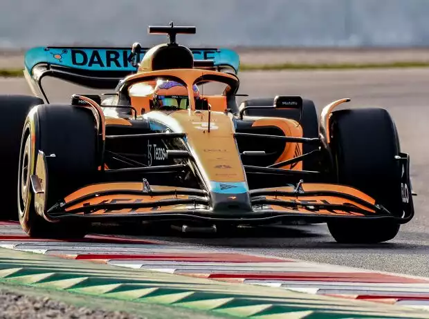Titel-Bild zur News: Daniel Ricciardo im McLaren MCL36 bei den Formel-1-Testfahrten 2022 in Barcelona