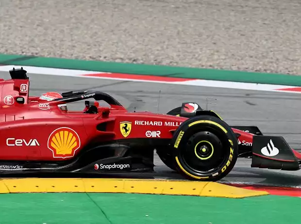 Charles Leclerc (Ferrari F1-75) bei den Formel-1-Testfahrten in Barcelona Titel-Bild zur News: Charles Leclerc (Ferrari F1-75) bei den Formel-1-Testfahrten in Barcelona