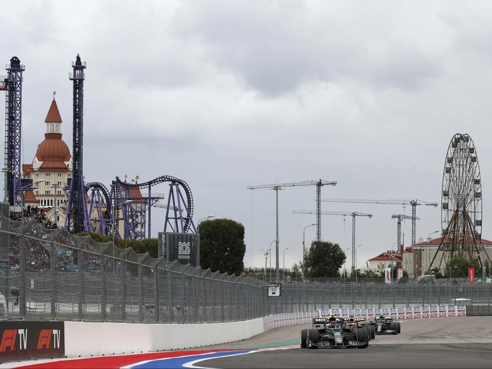 Pierre Gasly, Max Verstappen, Valtteri Bottas