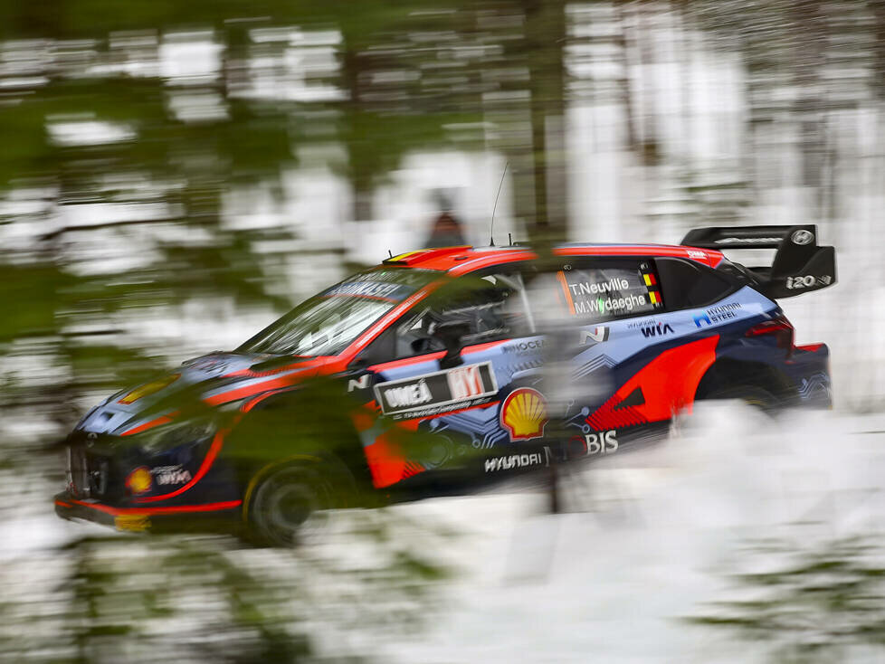 Thierry Neuville im Hyundai i20 N Rally1 bei der Rallye Schweden 2022