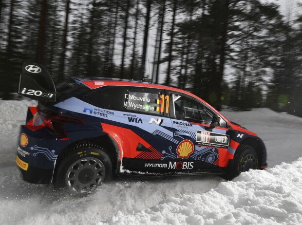 Thierry Neuville im Hyundai i20 N Rally1 bei der Rallye Schweden 2022 Thierry Neuville im Hyundai i20 N Rally1 bei der Rallye Schweden 2022