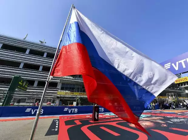Russische Flagge Titel-Bild zur News: Russische Flagge