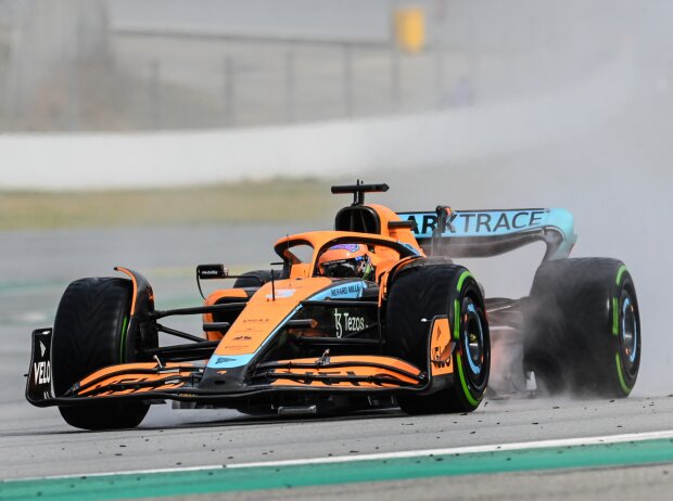 Titel-Bild zur News: Daniel Ricciardo im McLaren MCL36 bei den Formel-1-Testfahrten 2022 in Barcelona