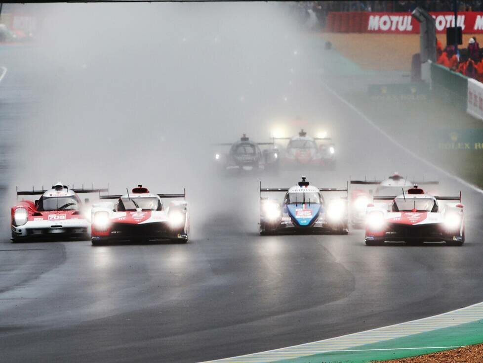 Mike Conway, Kamui Kobayashi, Kazuki Nakajima