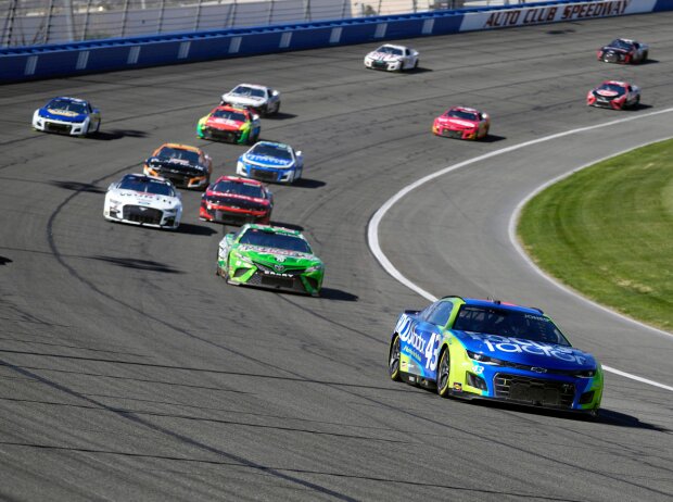 NASCAR-Action in Fontana 2022 NASCAR-Action in Fontana 2022