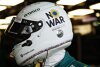 Bild zum Inhalt: "Kein Krieg": Sebastian Vettel stellt neues Helmdesign vor
