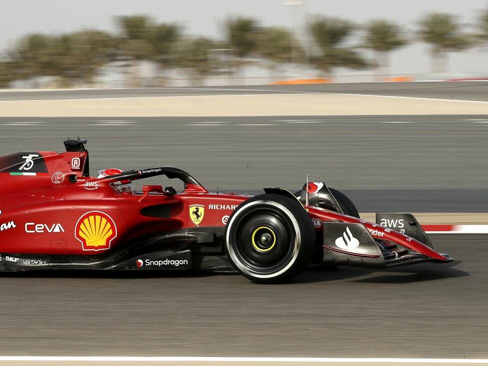 Charles Leclerc im Ferrari F1-75 beim Formel-1-Wintertest 2022 in Bahrain