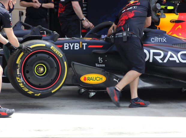 Radkappe am Red Bull RB18 für die Formel 1 2022