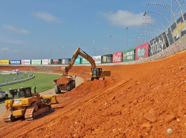 Umbau des Atlanta Motor Speedway für 2022 Umbau des Atlanta Motor Speedway für 2022