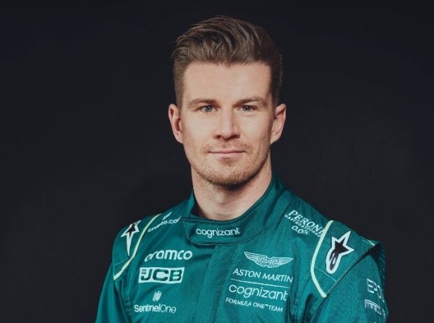 Nico Hülkenberg 2022 im Rennanzug von Aston Martin in der Formel 1 Nico Hülkenberg 2022 im Rennanzug von Aston Martin in der Formel 1