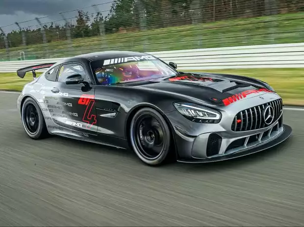 Mercedes-AMG bietet eine leistungsgesteigerte Version des GT4-Boliden für die SP8T und Trackdays an Titel-Bild zur News: Mercedes-AMG bietet eine leistungsgesteigerte Version des GT4-Boliden für die SP8T und Trackdays an