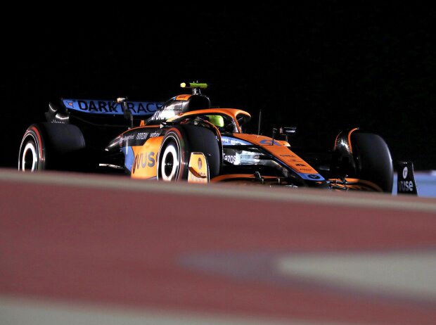 Lando Norris (MCL36) beim Formel-1-Training 2022 in Bahrain