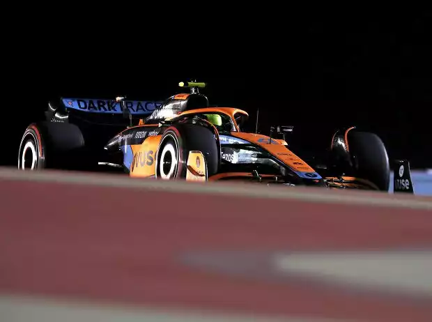 Lando Norris (MCL36) beim Formel-1-Training 2022 in Bahrain Titel-Bild zur News: Lando Norris (MCL36) beim Formel-1-Training 2022 in Bahrain