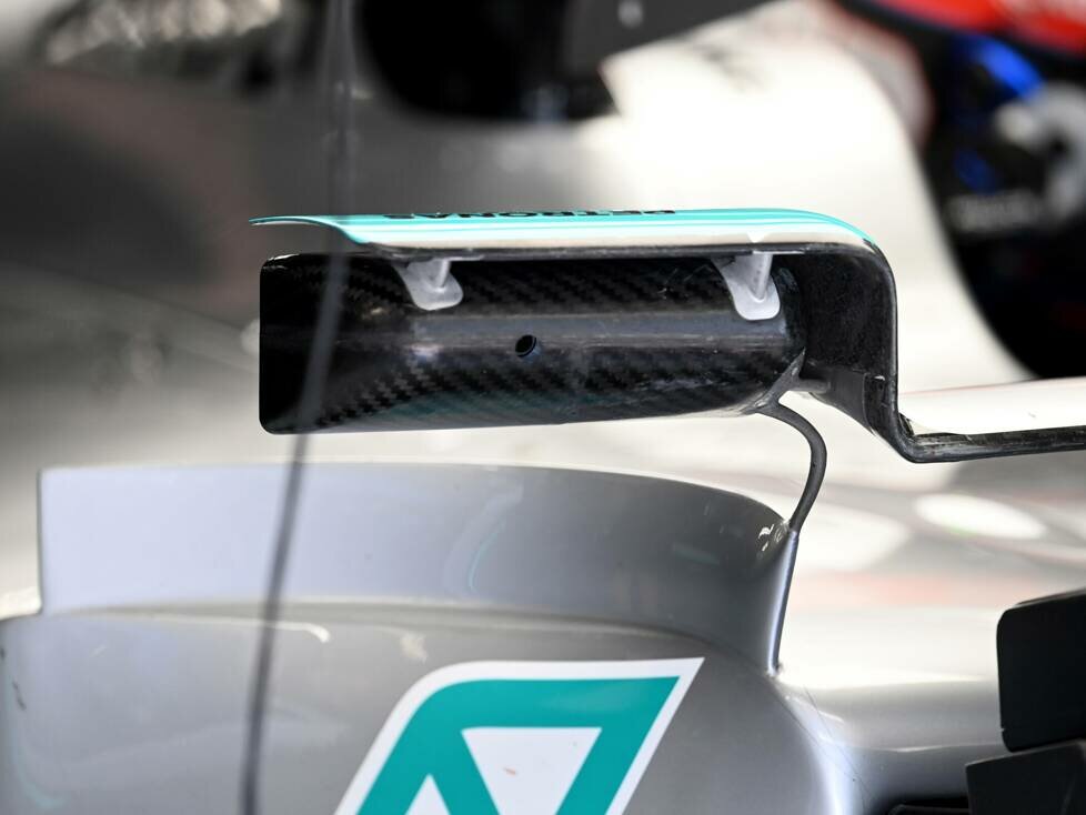Rückspiegel Mercedes F1 W13 E Performance