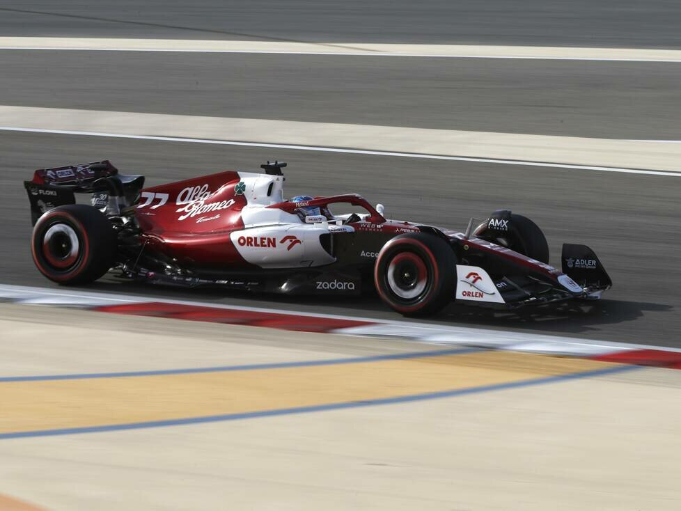 Valtteri Bottas im Alfa Romeo C42 in Bahrain