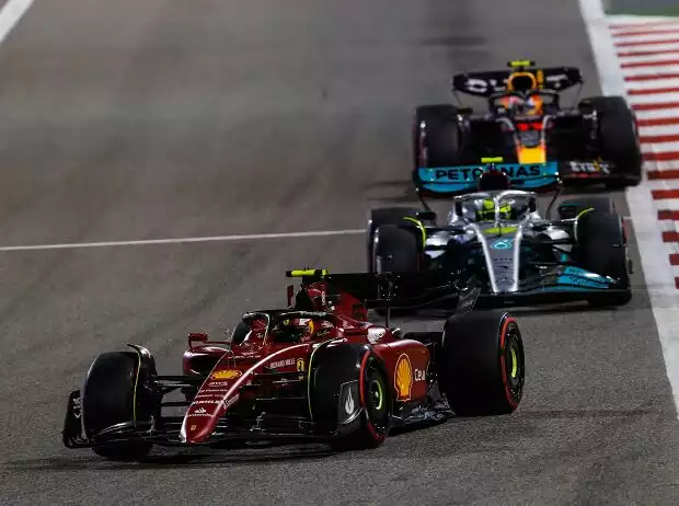 Carlos Sainz, Lewis Hamilton, Sergio Perez Titel-Bild zur News: Carlos Sainz, Lewis Hamilton, Sergio Perez