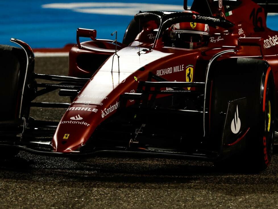 Charles Leclerc im Ferrari F1-75 beim Formel-1-Auftakt 2022 in Bahrain
