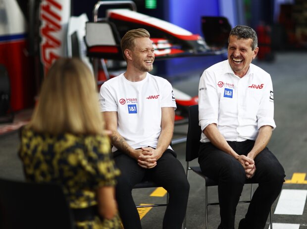 Titel-Bild zur News: Kevin Magnussen, Günther Steiner im Interview mit Sky Sports F1 vor dem Grand Prix von Saudi-Arabien in Dschidda 2022