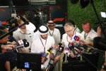 FIA-Präsident Mohammed Bin Sulayem und Formel-1-Chef Stefano Domenicali 