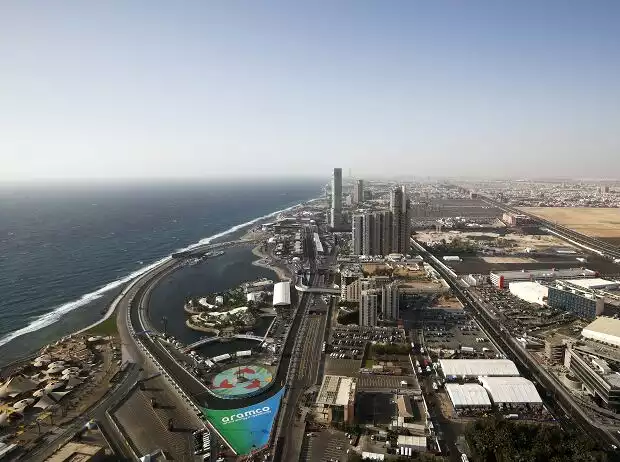 Blick auf den Jeddah Corniche Circuit in Dschidda, Saudi-Arabien, 26. März 2022 Titel-Bild zur News: Blick auf den Jeddah Corniche Circuit in Dschidda, Saudi-Arabien, 26. März 2022