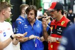 Mick Schumacher (Haas), Fernando Alonso (Alpine) und Carlos Sainz (Ferrari) 