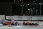 Max Verstappen (Red Bull) und Charles Leclerc (Ferrari) 