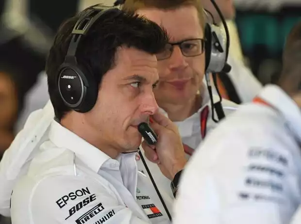 Toto Wolff und Andy Cowell Titel-Bild zur News: Toto Wolff und Andy Cowell