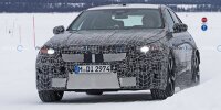 Bild zum Inhalt: Neuer BMW M5 (2023) mit "Hybrid"-Aufklebern gesichtet