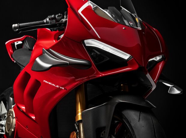 Ducati Panigale V4R Winglets