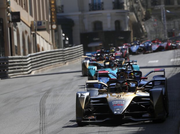 Titel-Bild zur News: Fahrzeuge der Formel E beim E-Prix von Monaco 2021